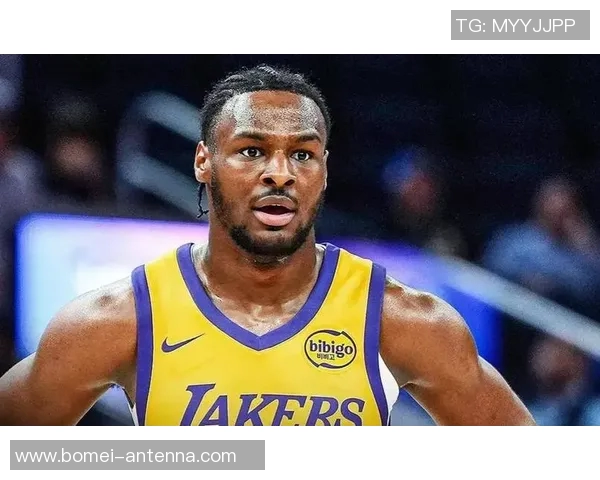 20岁以下篮球明星崭露头角他们的未来与潜力引发关注与期待 20岁以下篮球明星崭露头角他们的未来与潜力引发关注与期待